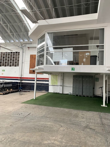 Imagen 12 de 12 de Sta Maria La Ribera Rento Bodega 1500 M2
