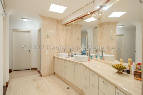 Ana Torres. Quinta En Venta 237688 En Cerro Verde