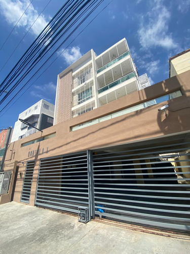 Vendo Apartamento 2do Nivel Amueblado Corales Del Sur 