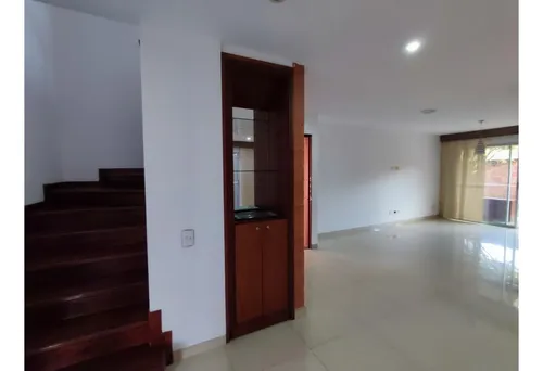 Venta Casa De 258mts2 Condominio En El Castillo, Jamundí 7384.