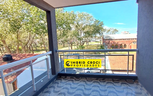 Venta Dto 2 Ambientes 2° P C/ Terraza Propia - Estacionamiento - Costa Azul