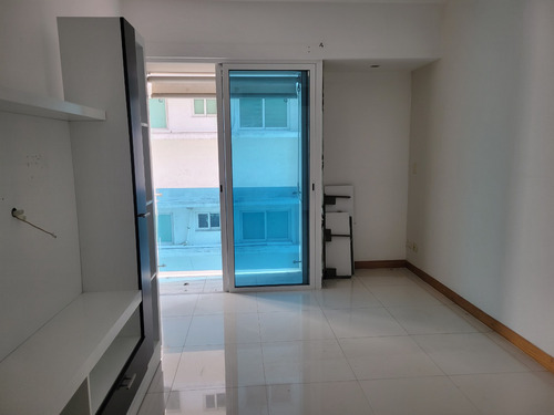 Foxpiantini.com - V118 | Venta De Apartamento En Paraíso | Diseño Moderno Y Vistas Panorámicas