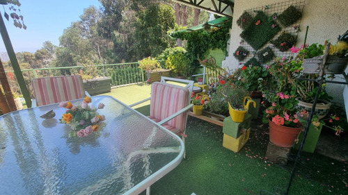 Se Vende Casa Con 2 Cabañas Ubicada En Sector Miraflores