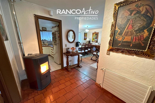Casa En Venta Isla Teja, Ubicación Y Amplitud, Valdivia