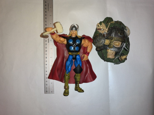 Thor Marvel Legends Toybiz Con Base Y Martillo Custom (Usado)