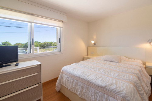 Casa En Venta 5 Dor, Vista Al Mar, Piscina