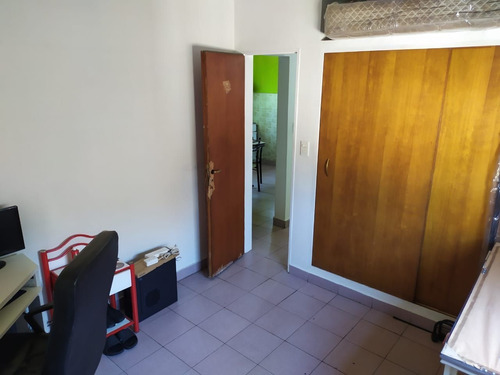 Imagen 9 de 17 de Ph 3 Ambientes Con Dos Patios