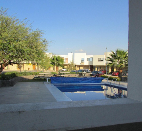 Preciosa Casa En Residencial El Refugio Querétaro Ojac-a-504