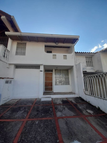 Imagen 1 de 14 de Venta De Casa, Ubicada En Altos De Paramillo. Adlz