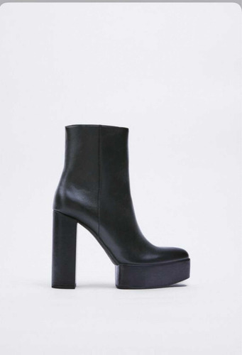 Imagen 2 de 2 de Botas De Zara Cuero Negras Plataforma Nuevas Con Etiquetas.