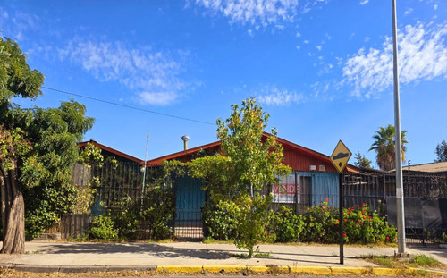 Amplia Casa Familiar Con Excelente Conectividad -la Cisterna