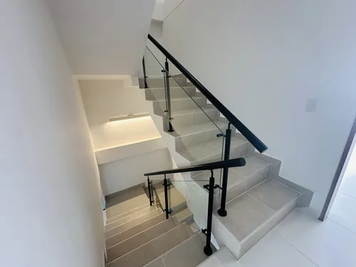 Casa En Venta En La Morada. Cod V8014542