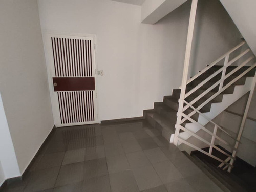 Imagen 15 de 18 de Marialba Giordano Apartamento En Venta La Trigaleña Valencia 143205