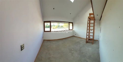 Nueva Casa En Venta De 6 Dormitorios Mantagua