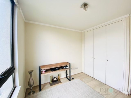 Imagen 20 de 30 de En Venta Luminoso Departamento En Las Condes 2d-2b-1e-1b