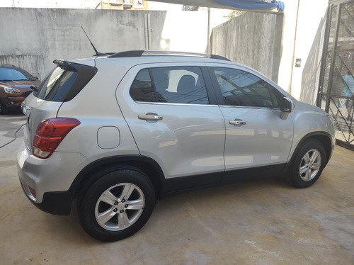 Imagen 2 de 12 de Chevrolet Tracker 2018 1.8 Ltz