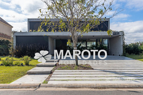 Casa En Venta En Barrio Puertos De Escobar - Marinas - Maroto Propiedades