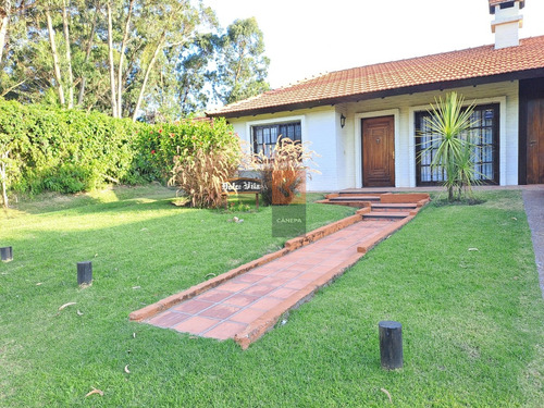 Muy Linda Casa De 3 Dormitorios Para Vivir Todo El Año