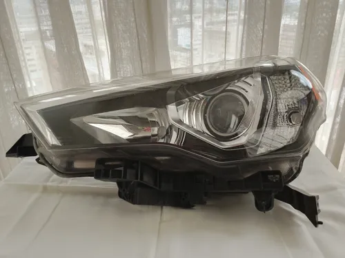 Faro Izq De Toyota 4runner 2014-2020 (Usado)