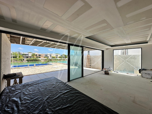 Casa En Venta En Cancun Frente Al Lago, Lagos Del Sol