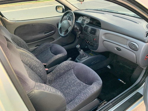 Renault Megane 1.6 16v
