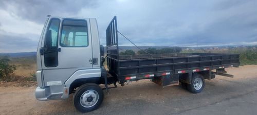 Imagem 4 de 9 de Ford Cargo 815
