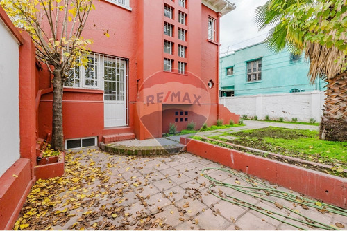 Casa Con Uso Habitacional Y Comercial En Ñuñoa
