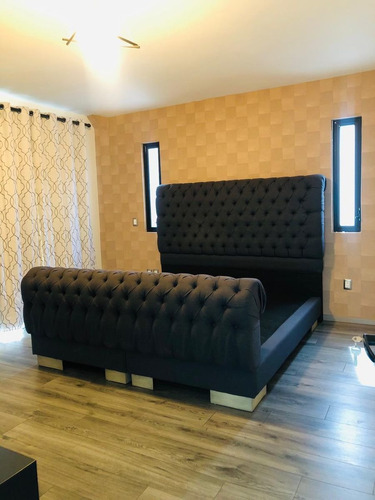 Residencia De Super En Puerta De Hierro Dentro De Coto