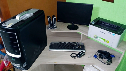 Imagen 3 de 6 de Combo De Pc, Monitor, Teclado, Corneta E Impresora.