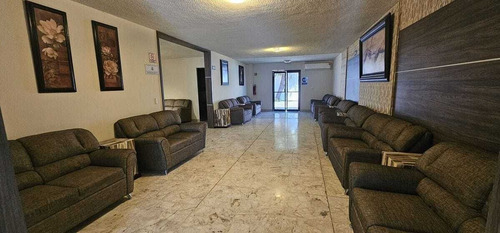 Casa En Venta En El Centro En Monterrey