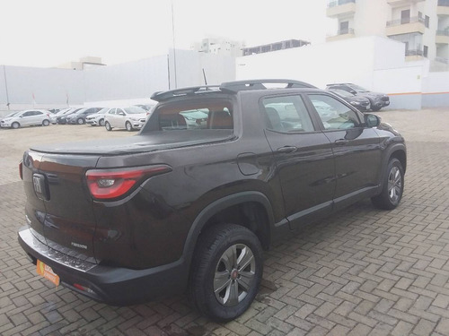 Imagem 2 de 8 de Fiat Toro 1.8 16v Evo Flex Freedom At6
