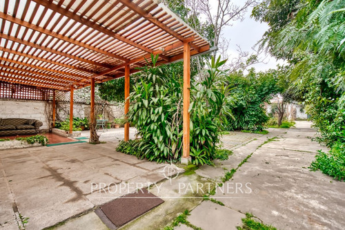 Excelente Ubicación, Casa En Venta En La Reina Cen...