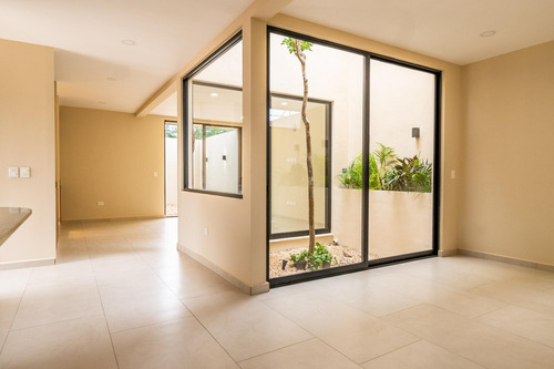 Casa En Venta Merida, Temozon Norte, Entrega Inmediata.