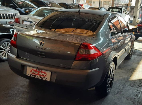 Imagem 4 de 11 de Renault Mégane 2.0 Dynamique Sedan 16v Gasolina 4p Manual