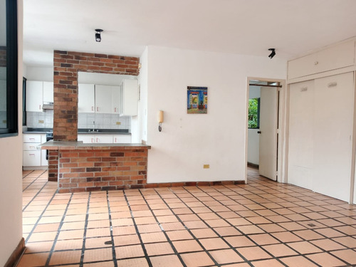 Apartamento/ Alquiler/ Colinas De Bello Monte/ 80m2/ 2h-2b-1p