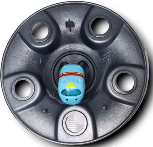 1 Tapón ( Tapa ) Centro De Rin Acero Para Ram 1500. (Usado)