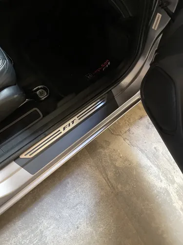 Cubre Zócalo Protector De Acero Inoxidable 2 Y 4 Puertas Volkswagen Golf