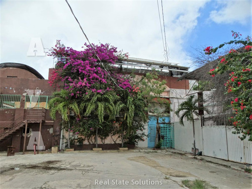 Local Comercial 355 M2 En Venta/renta, 2 Accesos, López Portillo, Crucero, Cancún