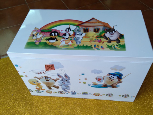 Imagen 2 de 10 de Cofre Para Bebes Personalizados. Ideal Ajuar Regalos Looney