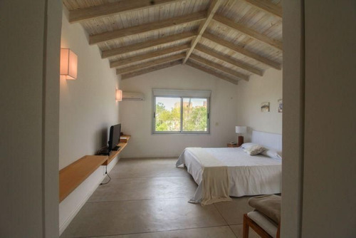 Casa En Alquiler De 4 Dormitorios En Laguna Blanca