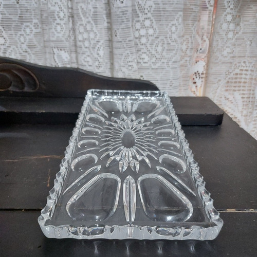Imagem 9 de 10 de Petisqueira Cristal Com Detalhes Em Relevo