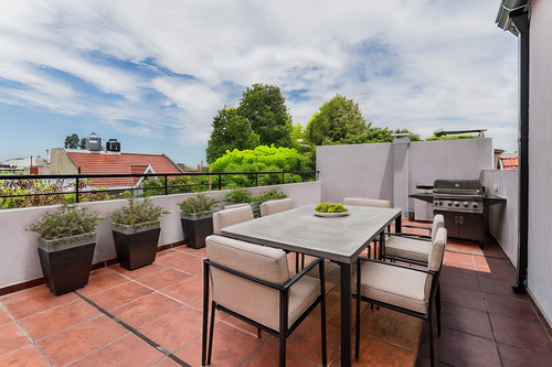 En Venta. Parque Avellaneda. Ph. 3 Amb. Patio Y Terraza Propios. Sin Expensas.