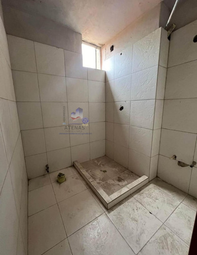 Atenas Inmobiliaria, Vende Aptos. Precio Insuperables