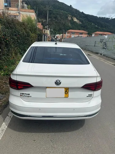 Volkswagen Virtus 1.6 Highline