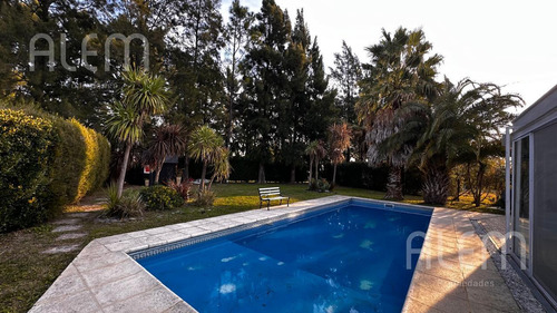 Casa De 4 Ambientes En Alquiler Anual En Canning | Barrio Malibu