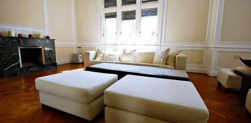 Excelente Residencia Estilo Ingles Con Gran Parque Y Piscina