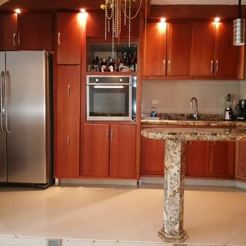 Imagen 2 de 15 de Apartamento En Pueblo Nuevo. Conjunto Residencial El Trebol
