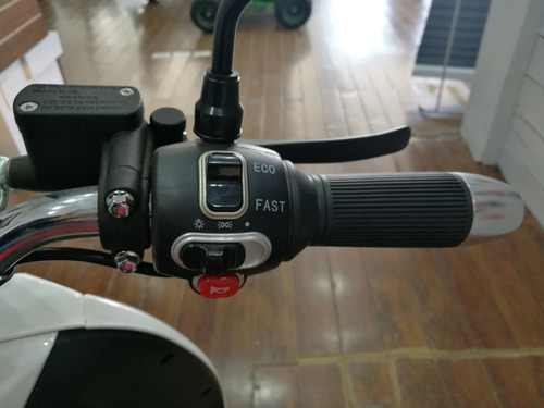 Imagen 11 de 25 de Moto Electrica Grace Scooter Se Patenta 0km Sunra Litio