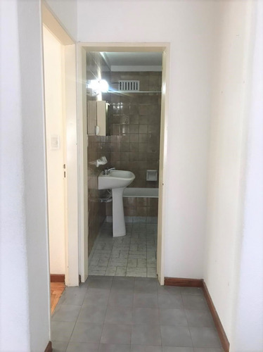 Imagen 11 de 14 de Departamento 2 Ambientes - Zona Centro Mar Del Plata