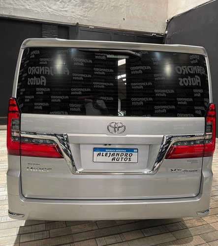 Imagen 8 de 18 de Toyota Hiace Vx 2022